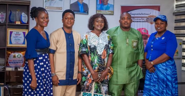 Hon. Adewale Adebayo Falana Partners with SMEDAN to Transform Youth Entrepreneurship in Oyo State