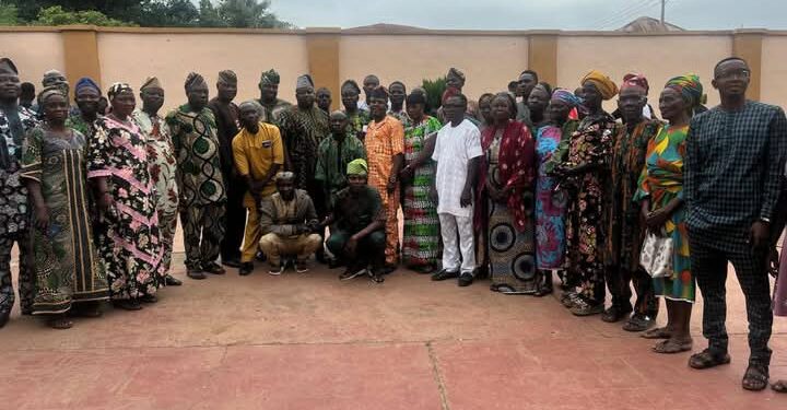 Hon. Sanjo Adedoyin Facilitates Return of Defected SDP Members to PDP in Ogbomoso South