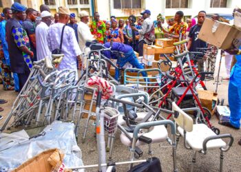 Olufemi Onireti: A Philanthropist Politician Who Gives Without Ceasing