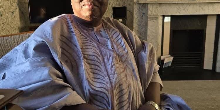 Alhaji Lamidi Monsur Ayoade Ejide Disburses N10 Million to 500 Beneficiaries Across Ogbomoso