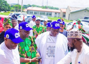 MSSN Honours Akeem Adeyemi, Senator Akintunde with Political Icons Award as Lawmaker Attends Major Community, Religious and Cultural Events in Oyo