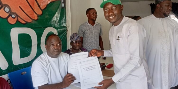 ADC Presents INEC Nomination Form to Ogbomoso South Assembly Candidate, Booda Sunday Adeyemo.