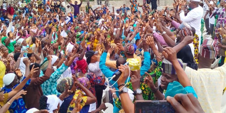 2027: Amosun Rallies APC Supporters, Declares Total Backing for Yayi’s Governorship Ambition